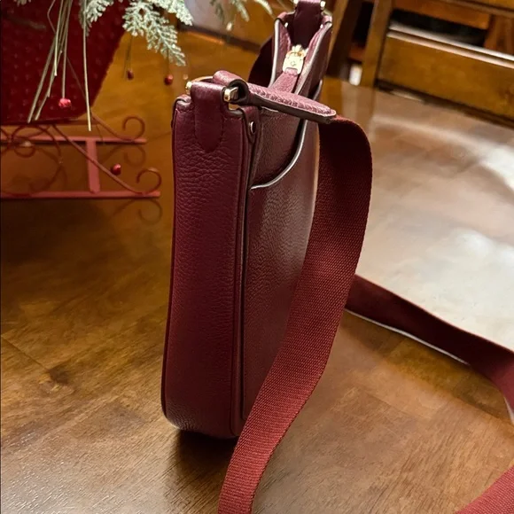 Kate Spade burgundy purse ❤️SALE❤️ - Picture 6 of 10